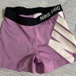 Medium Nike pro